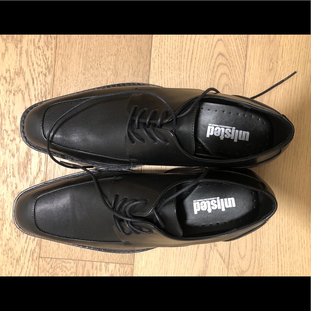 Brand new lace up dress shoes